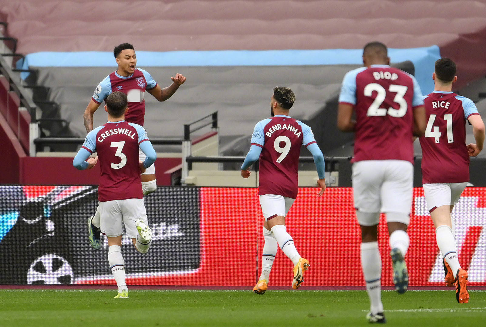 的火爆都反 的火爆都反